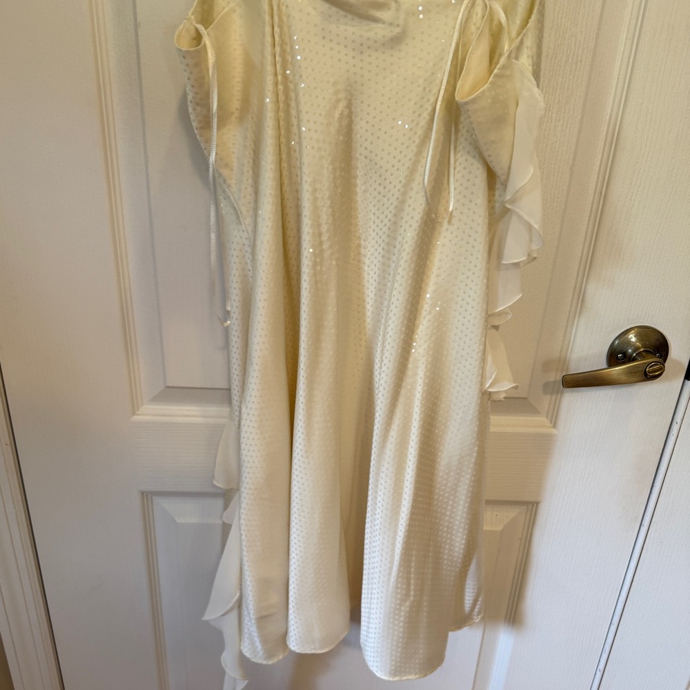 Zara Cream Satin Mini asymmetrical Dress - Picture 9 of 10